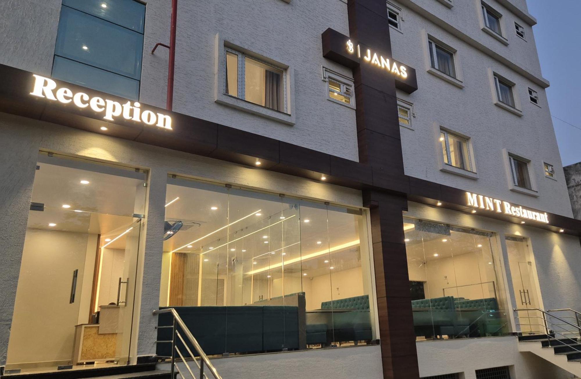 Hotel Janas Tirupati Exteriér fotografie