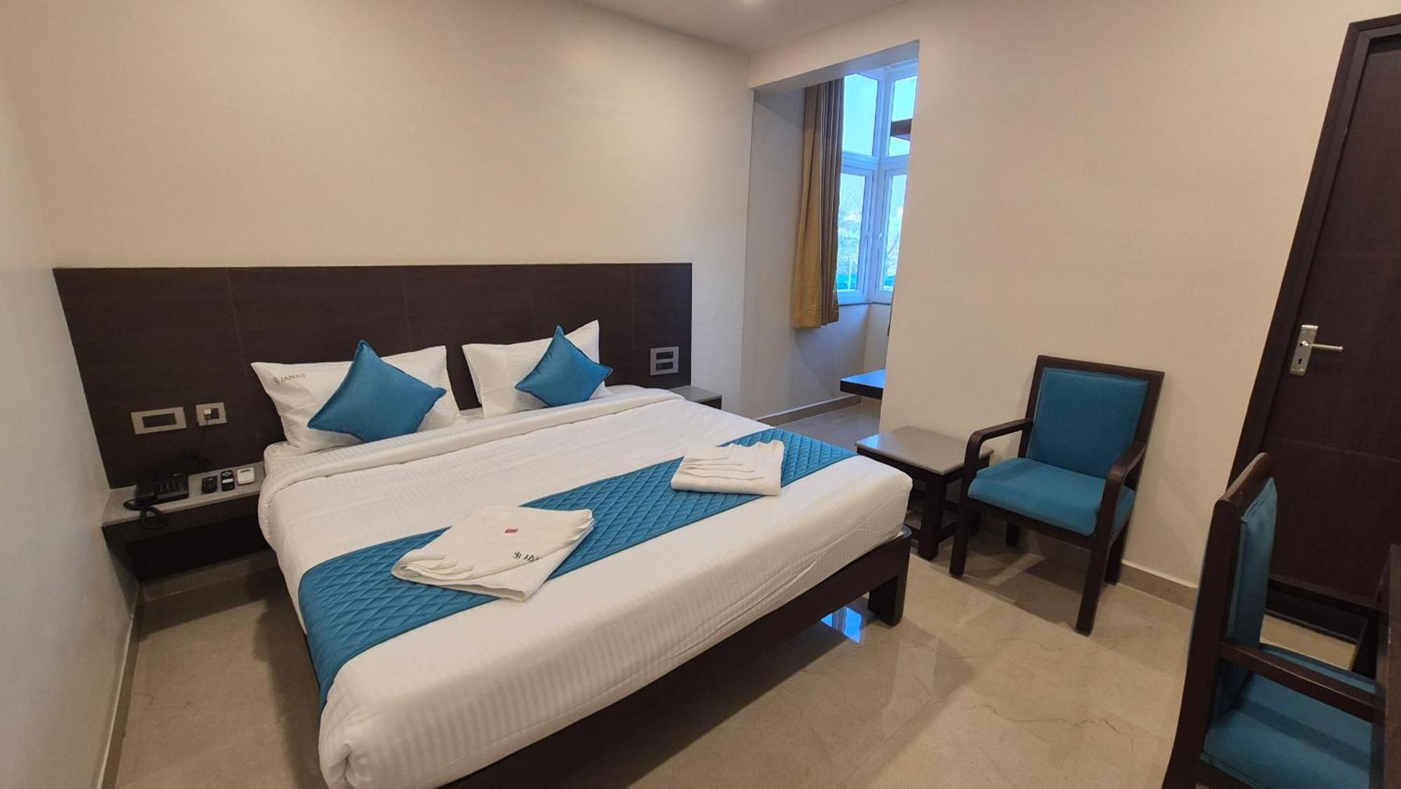 Hotel Janas Tirupati Exteriér fotografie