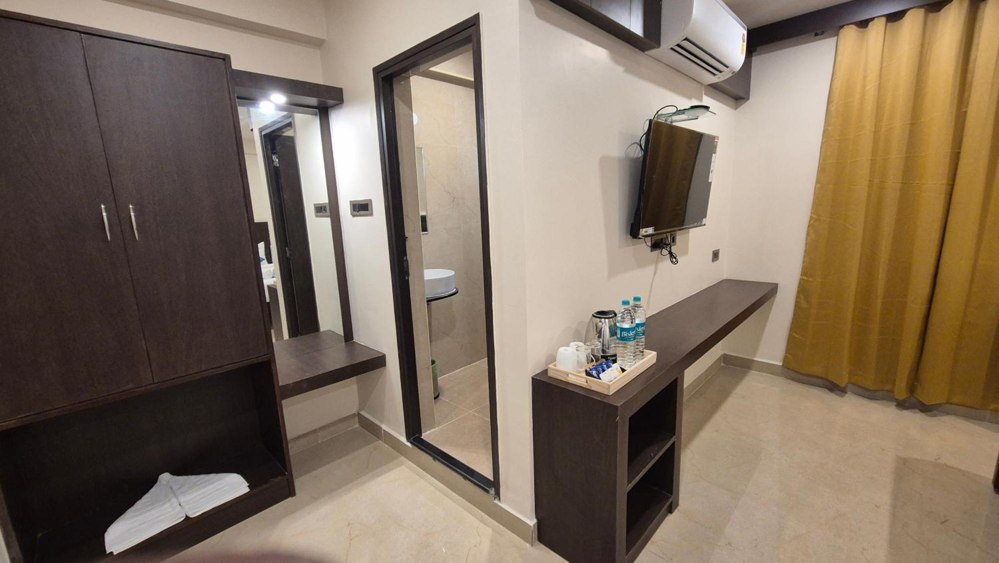 Hotel Janas Tirupati Exteriér fotografie
