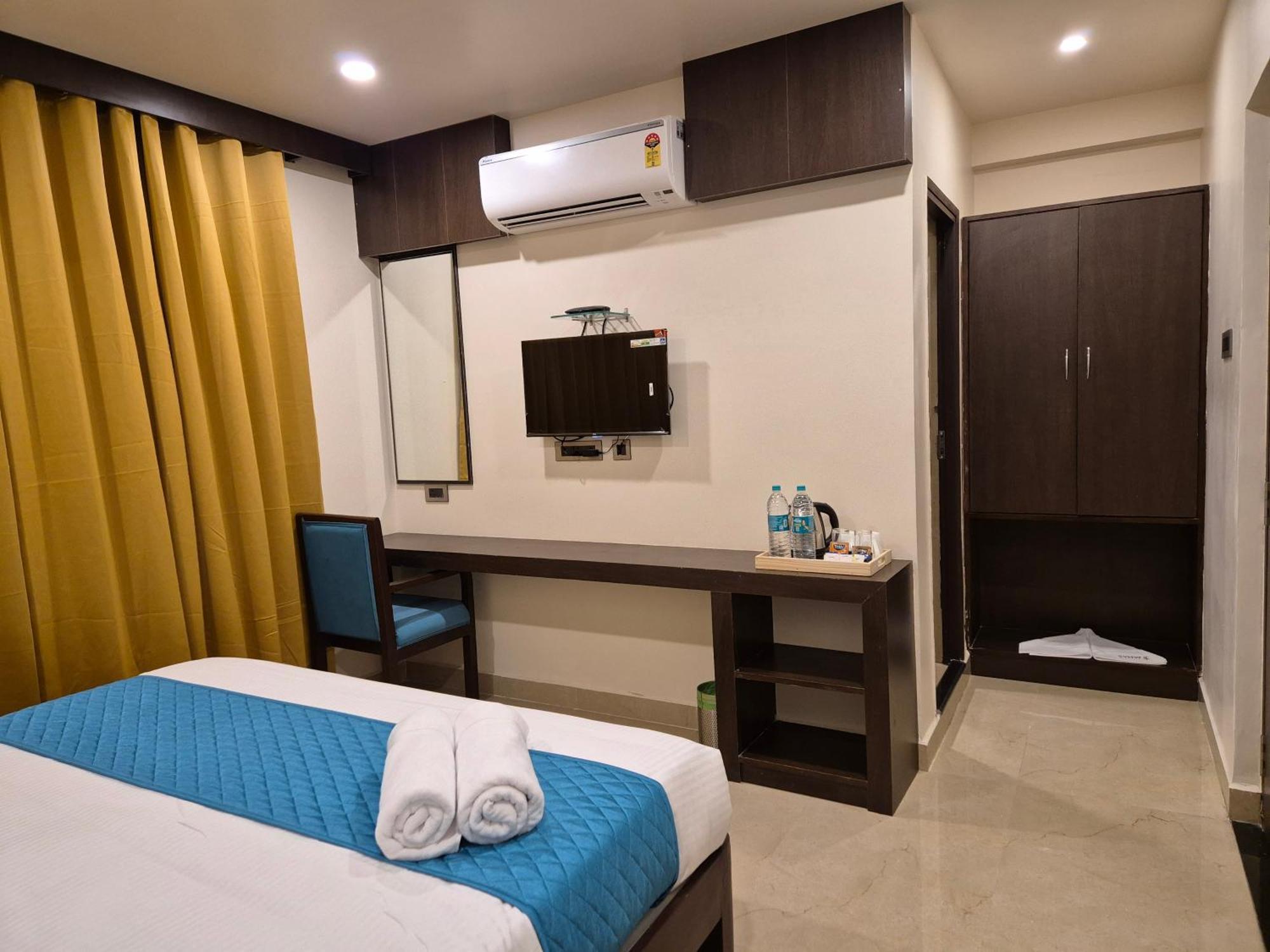 Hotel Janas Tirupati Exteriér fotografie